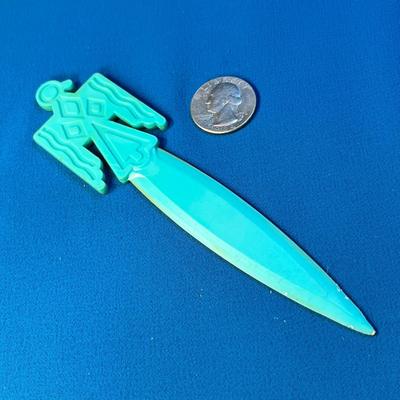 VINTAGE SOUTHWEST MOTIF TURQUOISE COLORED PLASTIC LETTER OPENER