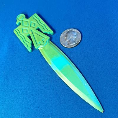 VINTAGE SOUTHWEST MOTIF TURQUOISE COLORED PLASTIC LETTER OPENER