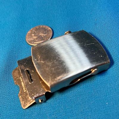SILVER TONE BELT BUCKLE FOR 1-1/4" BELT