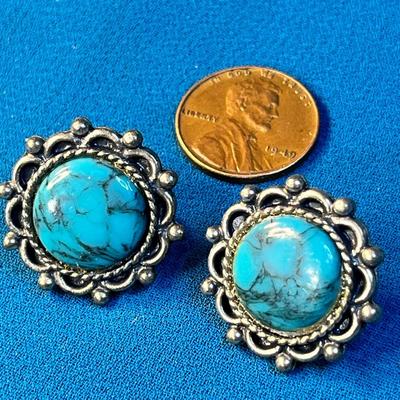 PRETTY ROUND TURQUOISE EARRINGS WITH FANCY SILVER TONE SETTING by SANCREST