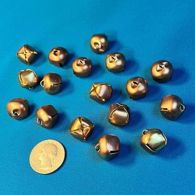 GROUP OF 17 COPPERY, GOLDY JINGLE BELLS