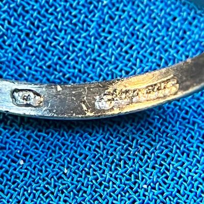 TINY SOLITAIRE CLEAR STONE (CZ?) STERLING RING