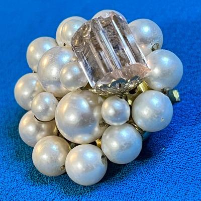 VINTAGE FAUX PEARL & FACETED PINK GLASS BEAD CLUSTER EARRINGS MADE IN JAPAN