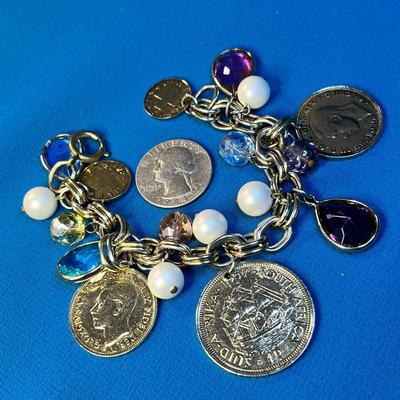 CHUNKY CHARM BRACELET w/ GOLD TONE BRITISH COINS, FAUX PEARLS, FACETED GLASS BEADS