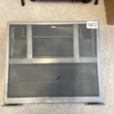 Rubbermaid portable desk