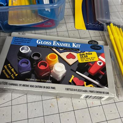 Crafting Items: Marker, Paints, Brushes ETC.