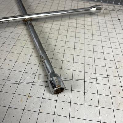 Star Wrench Tire Iron 
