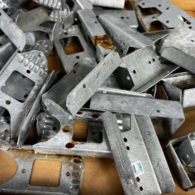 2 X 4 Fence Hangers 