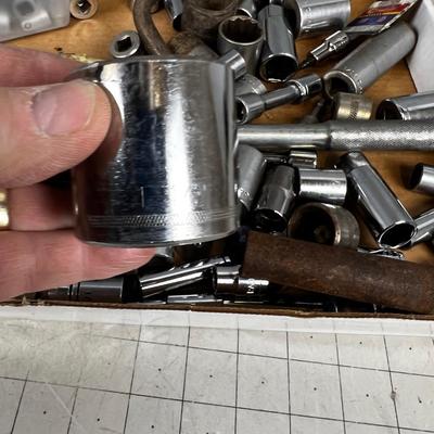 Sockets and Socket Wrenches