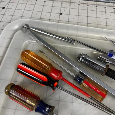 Screw Drivers, Lots of Craftsman
