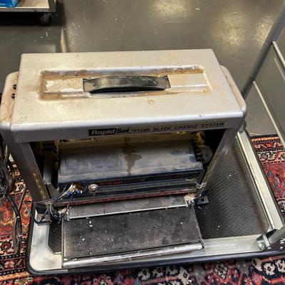 RYOBI Working Planer. 