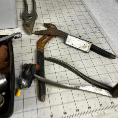 Box of Miscellaneous Hand Tools