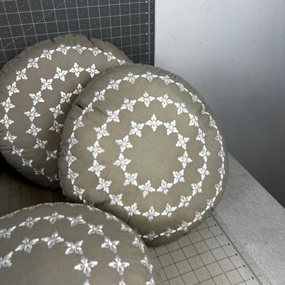 5 Matching  Gray Lovely Round Pillows