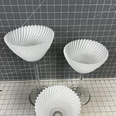 Glass DÃ©cor or Candle Holders 