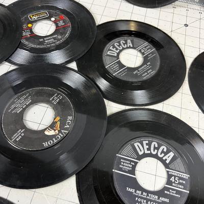 45 Records LOTS Popular Music from the 50's and 60's 