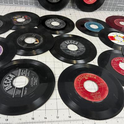 45 Records LOTS Popular Music from the 50's and 60's 