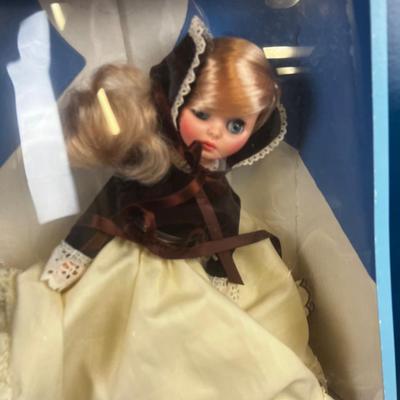 Miss Ginny Vogue Doll in Original Box 
