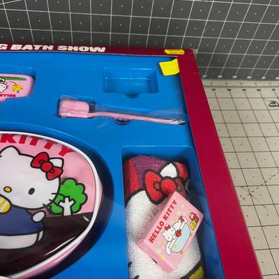 Hello Kitty Traveling Bath Show