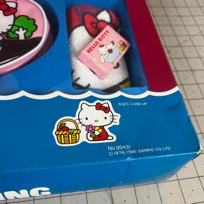 Hello Kitty Traveling Bath Show