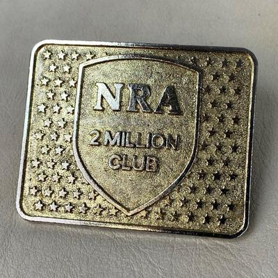  vintage NRA 2 MILLION CLUB BELT BUCKLE National Rifle Assoc