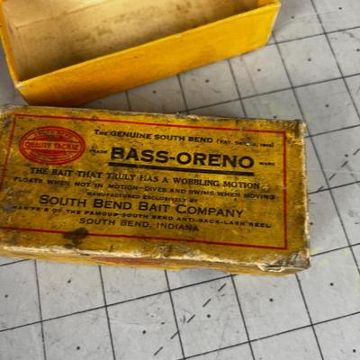 ANTIQUE BASS-ORENO Bass Fishing Lure in Original Box