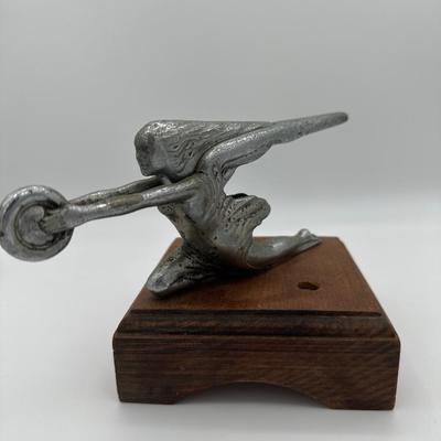 Vintage 1939-1940 Packard Super 8 Goddess of Speed Hood Ornament