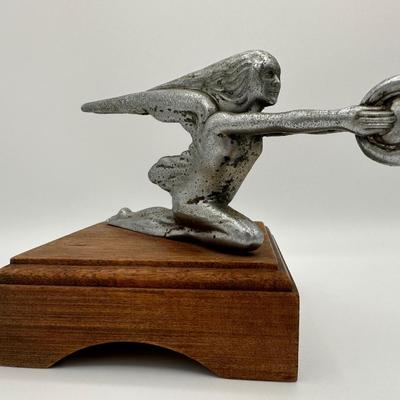 Vintage 1939-1940 Packard Super 8 Goddess of Speed Hood Ornament