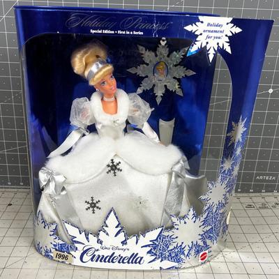 Walt Disney Cinderella NEW in the Box 