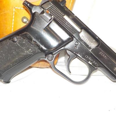 Czech- cz-82 compact semi-auto pistol, 9x 18 mm, makarov.est. $300 to $700.