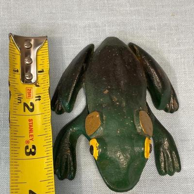 Wilton cast metal painted frog