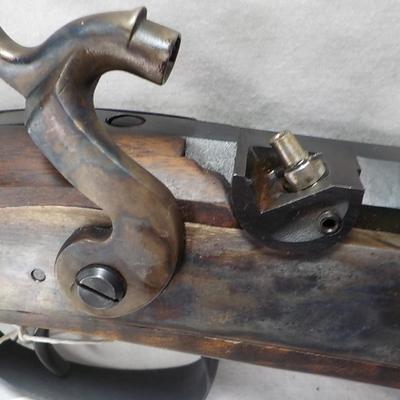 Lyman Deer Slayer .54 cal., Black powder (new) made in Italy. est.$200 to $500.