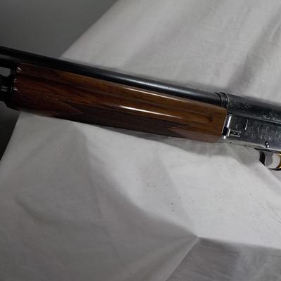 Vintage Browning "Sweet Sixteen" 16 ga. shot gun , est $300 to $700.
