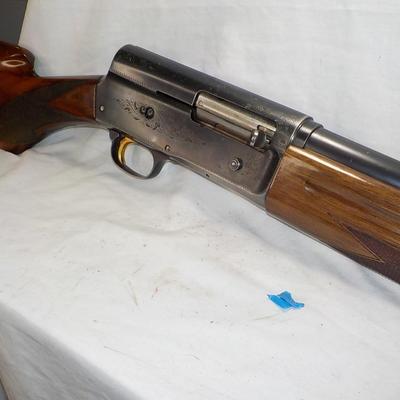 Vintage Browning "Sweet Sixteen" 16 ga. shot gun , est $300 to $700.