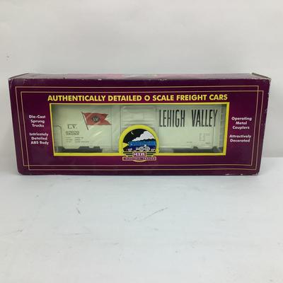 457 M.T.H. Electric Lehigh Valley 40' Box Car O Gauge Freight Cars Train