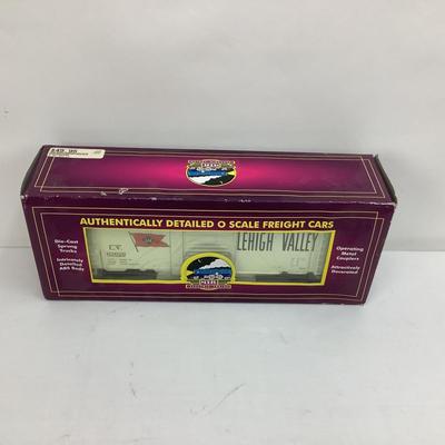457 M.T.H. Electric Lehigh Valley 40' Box Car O Gauge Freight Cars Train
