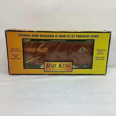 460 Rail King by MTH Electric Trains Lehigh Valley 40' High Cube Box Car O Gauge Train