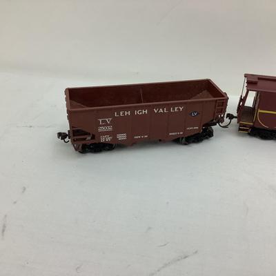 462 Bachman Lehigh Valley Caboose & Two Hopper Cars N Scale Trains