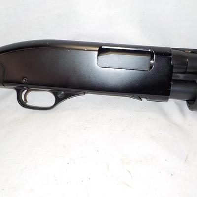 Winchester Defender Model 1300 , 12 gauge , pump shot gun, 2.75 & 3 in./est.$300 to $500.
