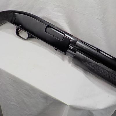 Winchester Defender Model 1300 , 12 gauge , pump shot gun, 2.75 & 3 in./est.$300 to $500.