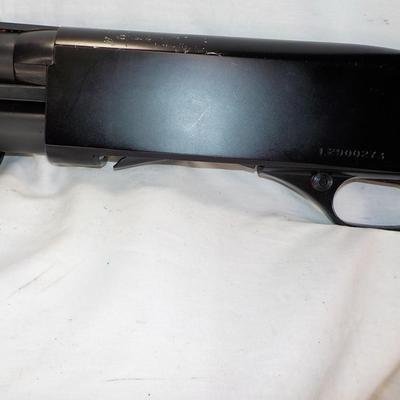 Winchester Defender Model 1300 , 12 gauge , pump shot gun, 2.75 & 3 in./est.$300 to $500.