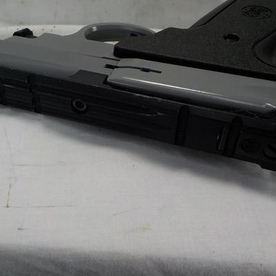 Smith & Wesson Sports Target 22 LR Cal. mod. 223-1 pistol SA. est. $150 to $300..
