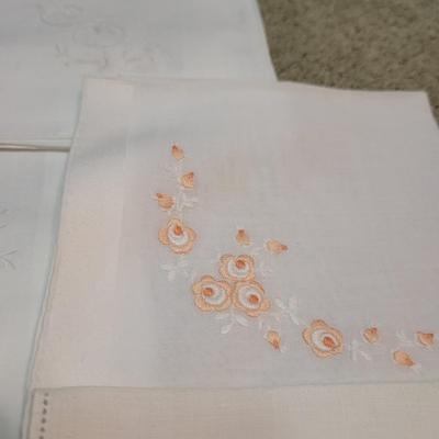 HermÃ¨s Texas Wildlife Silk Scarf & More (PC1-CE)