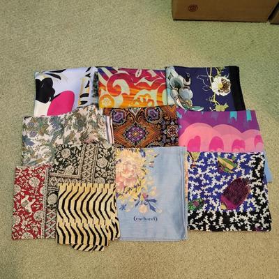 HermÃ¨s Texas Wildlife Silk Scarf & More (PC1-CE)