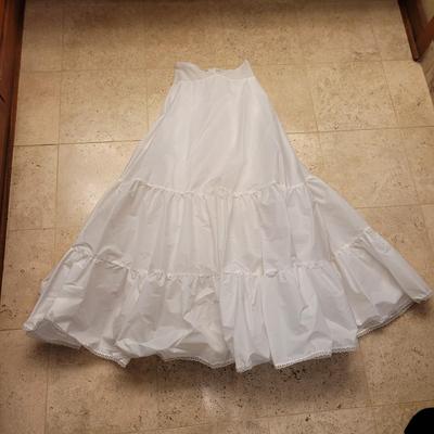 Petticoat, Slips, Camisoles and More (PC1-CE)