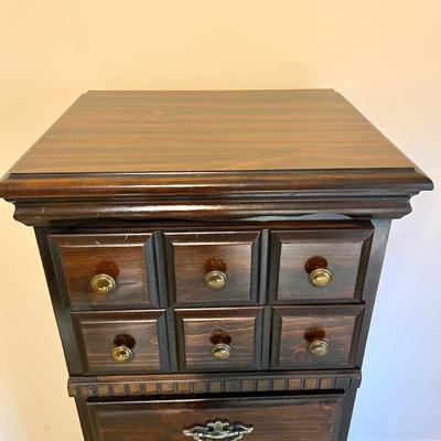 Traditional  Lingerie Chest Dresser