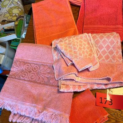 Large lot of vintage towels Reds/ Pinks