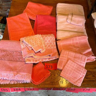 Large lot of vintage towels Reds/ Pinks