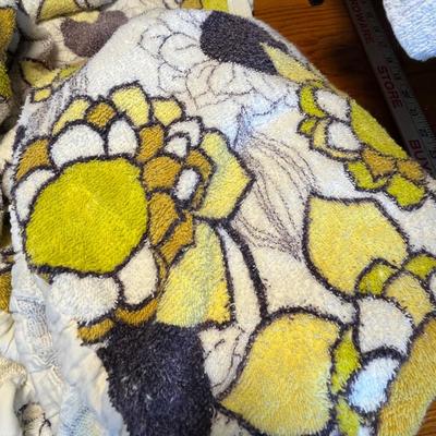Terry cloth Fab 70s table clothes