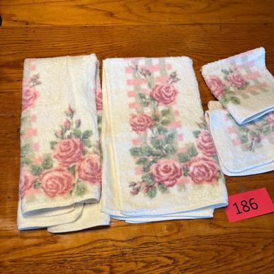 Roses Print Towels & Wash Clothes