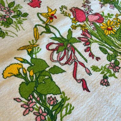 Vintage floral print towels